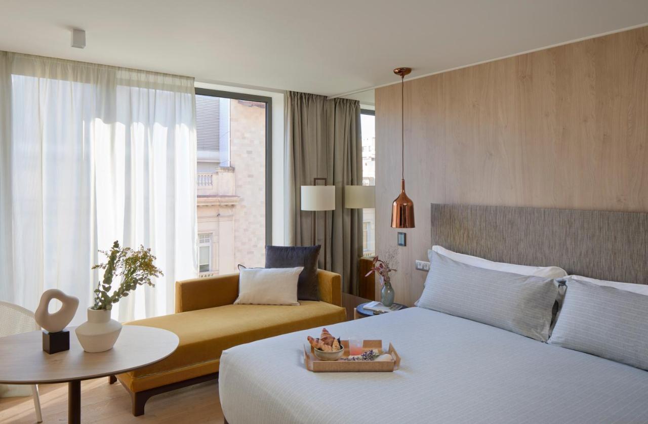Best 5 Star Hotels in Barcelona ME Hotel