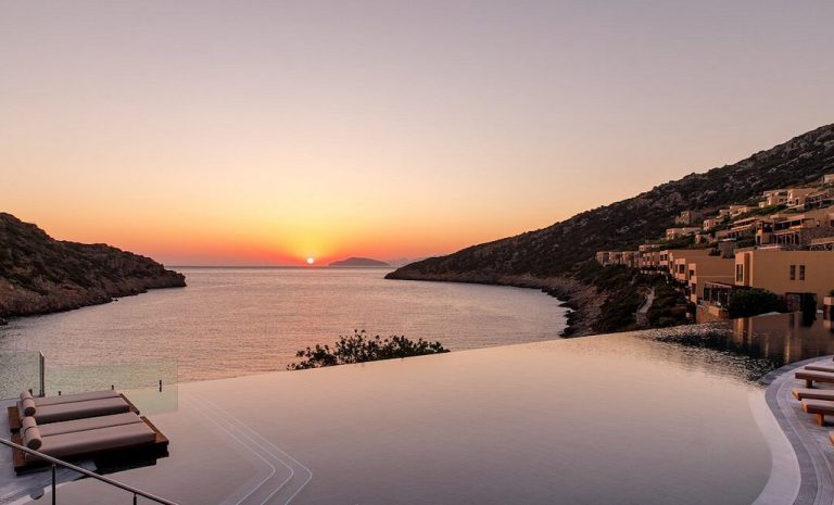 Greek Islands Hotels: Our Selection for 2024 | NoSt Travel