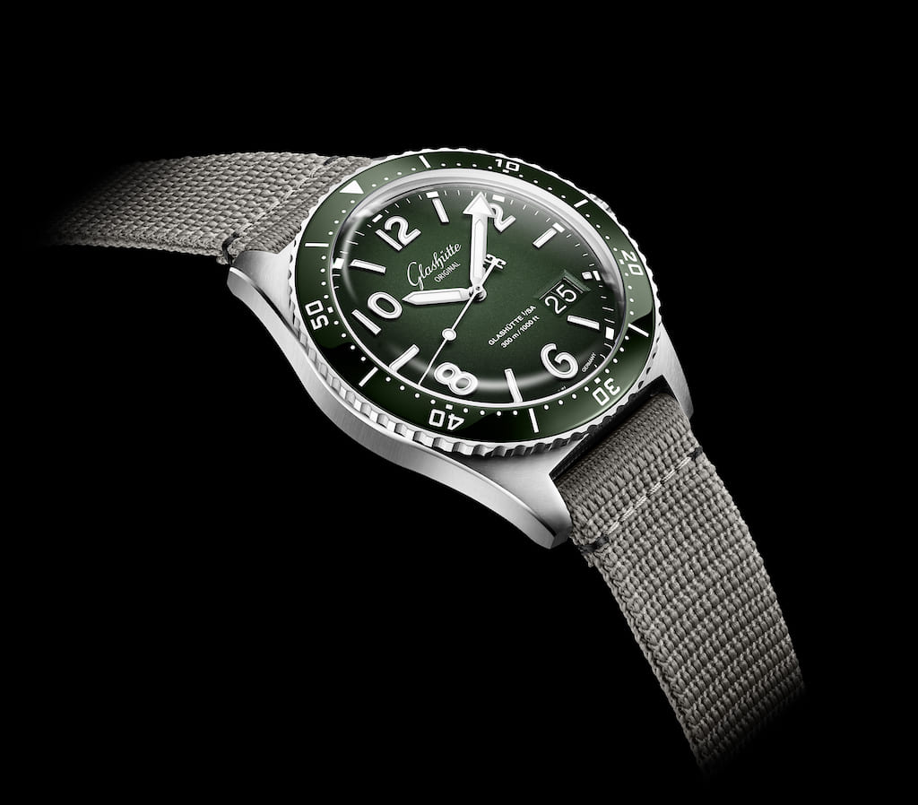 Glashütte Original SeaQ Panorama Date Green - whole watch