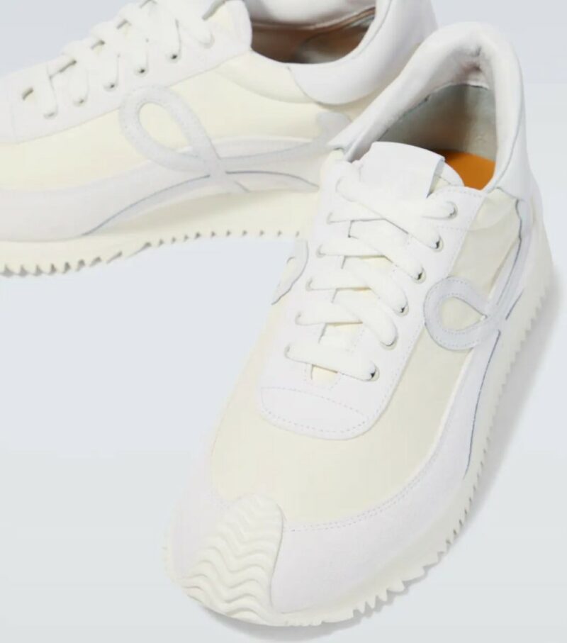 Loewe Flow White Sneakers 800x907 
