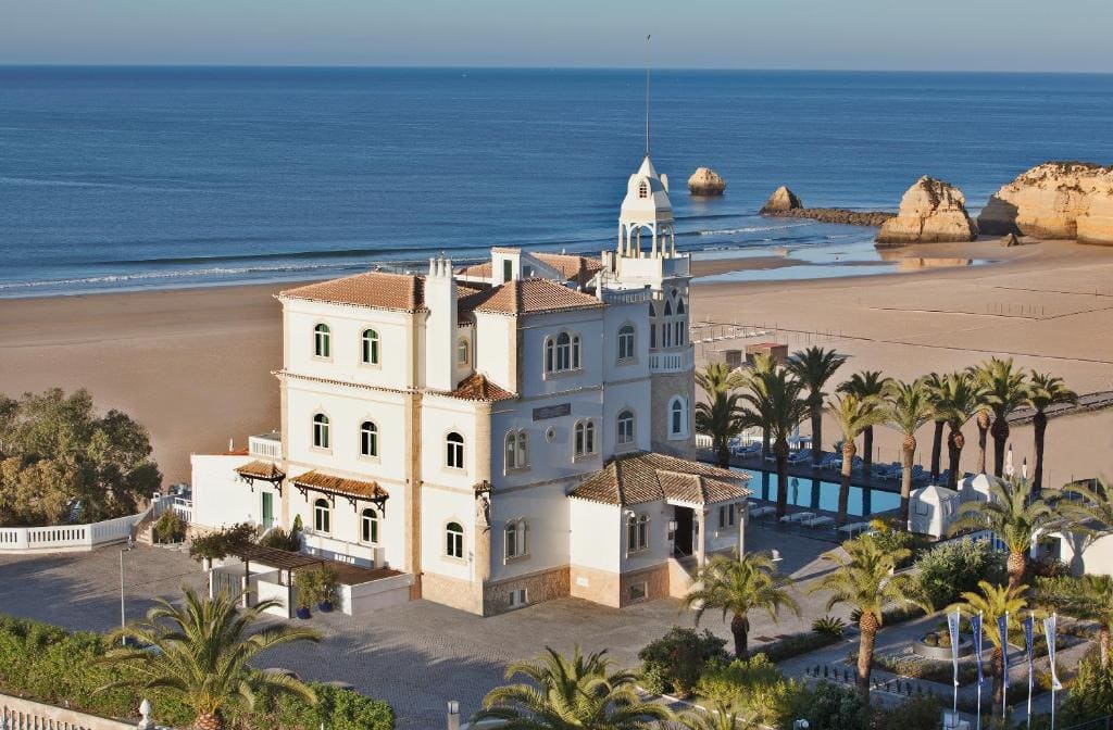 Bela Vista Hotel & Spa - Un soggiorno con spiaggia privata