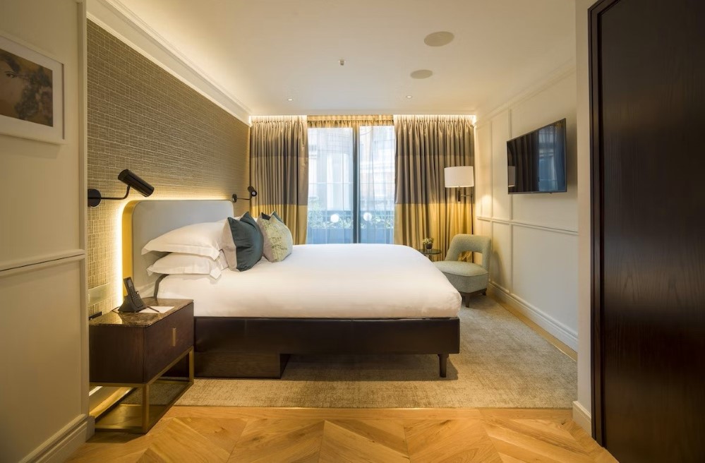 Best Luxury Hotels in London The Guardsman - Preferred Hotels and Resorts