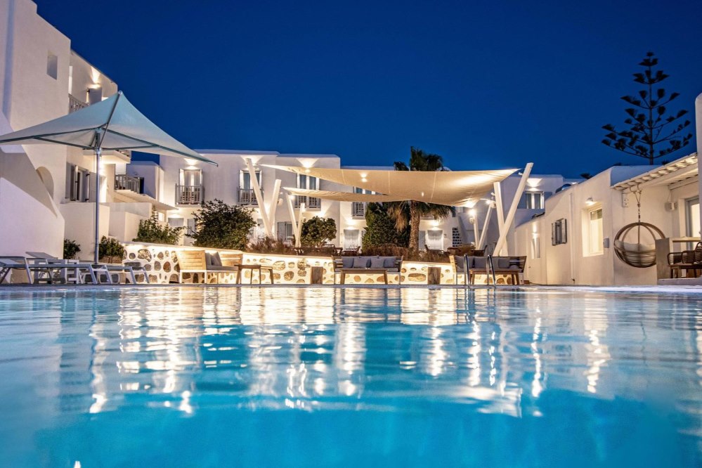 Best Mykonos hotels Aeolos Resort