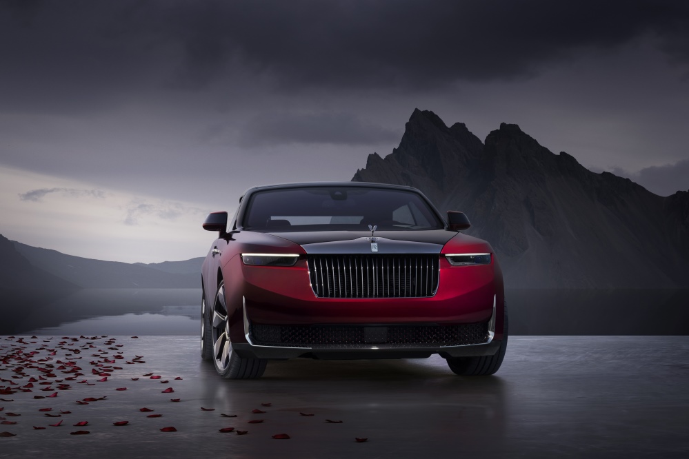 Rolls-Royce rivela La Rose Noire Droptail