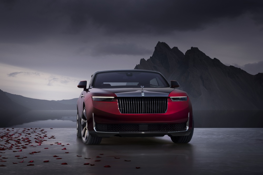 Rolls-Royce La Rose Noire Droptail