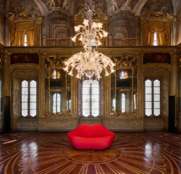 bocca sofa